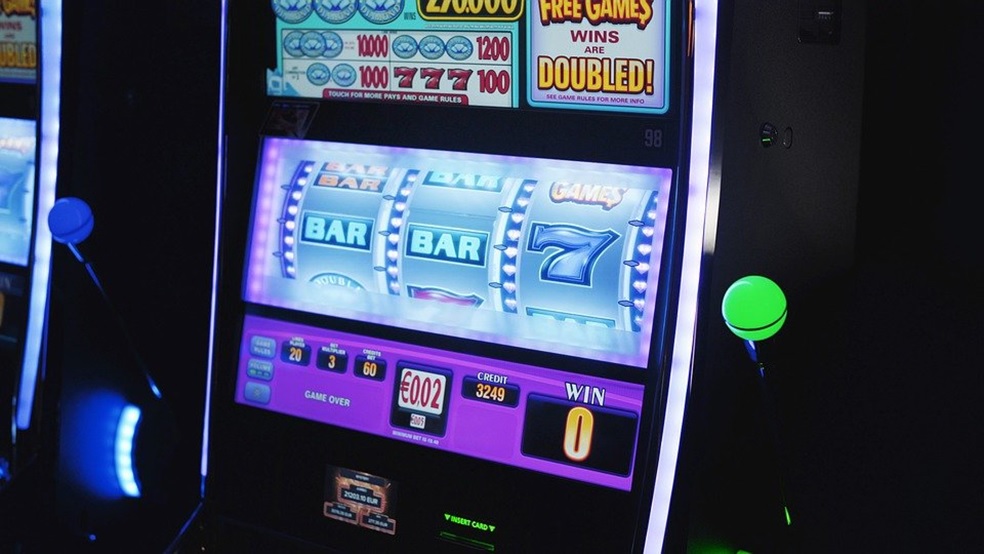 4 Reasons to Try Online Slots