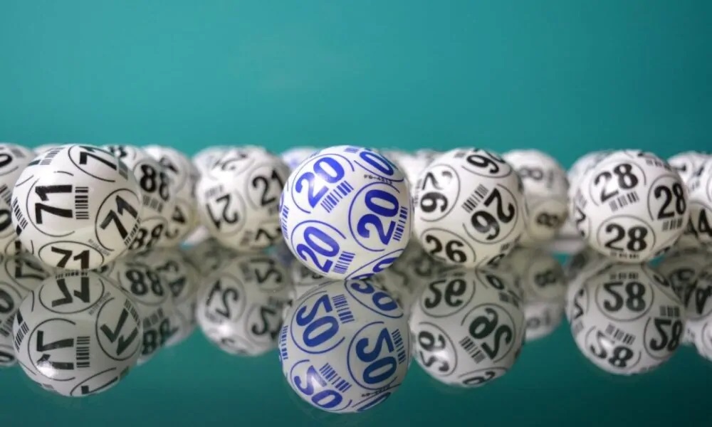 Maximizing your odds of winning with an online lottery